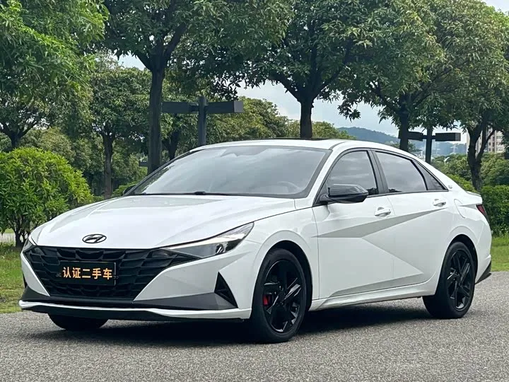 Hyundai Elantra 1.5L CVT Luxury edition